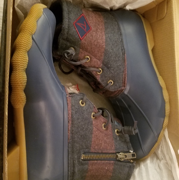 sperry striped duck boots